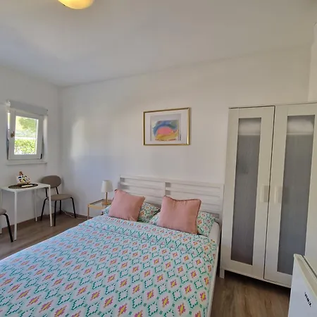 Guest house Lav 3*